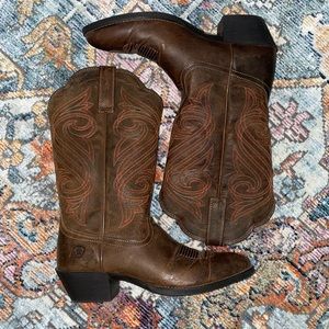 NWOT! Ariat Women’s Cowboy Boots - Size 8.5